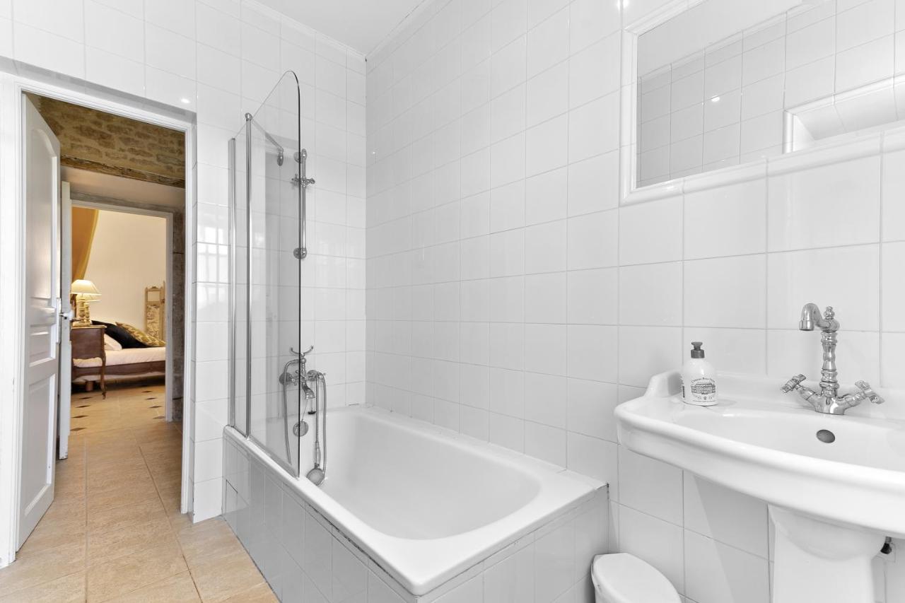 Apartment In A 17Th Century Manoir - Chateau Isle Marie Picauville Extérieur photo